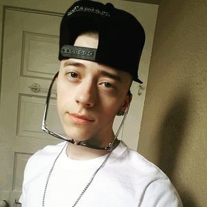 Meet your Posher, Adam